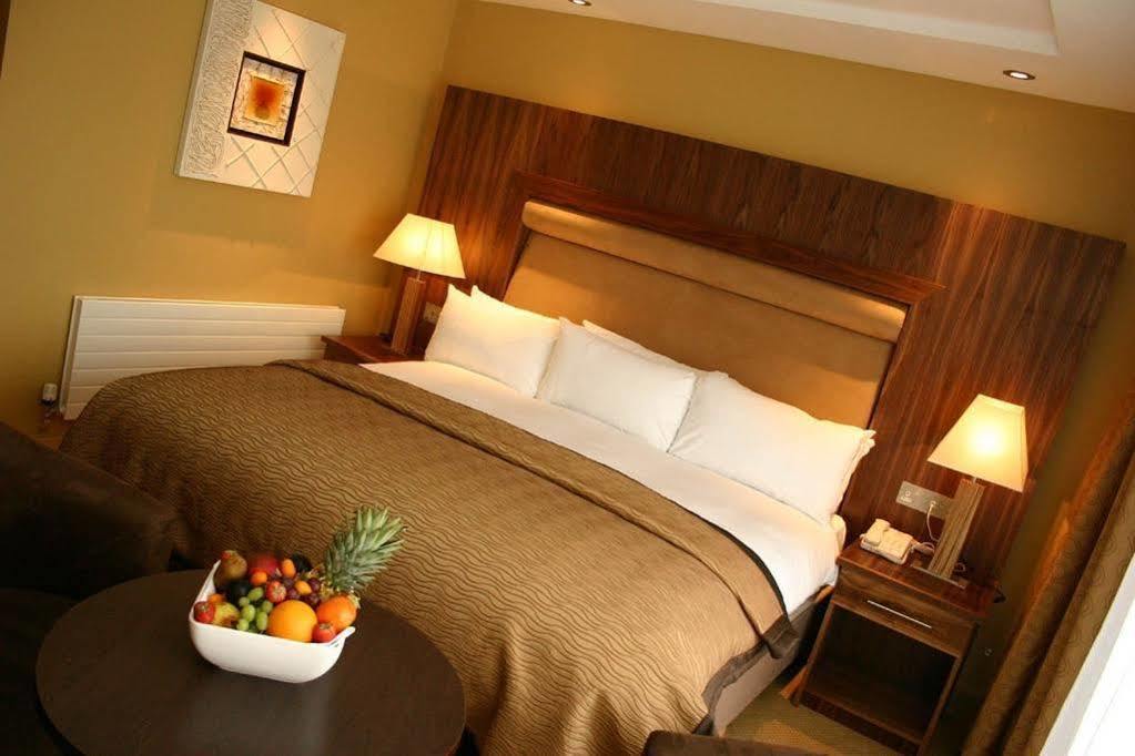 Annebrook House Hotel مولينجار الغرفة الصورة