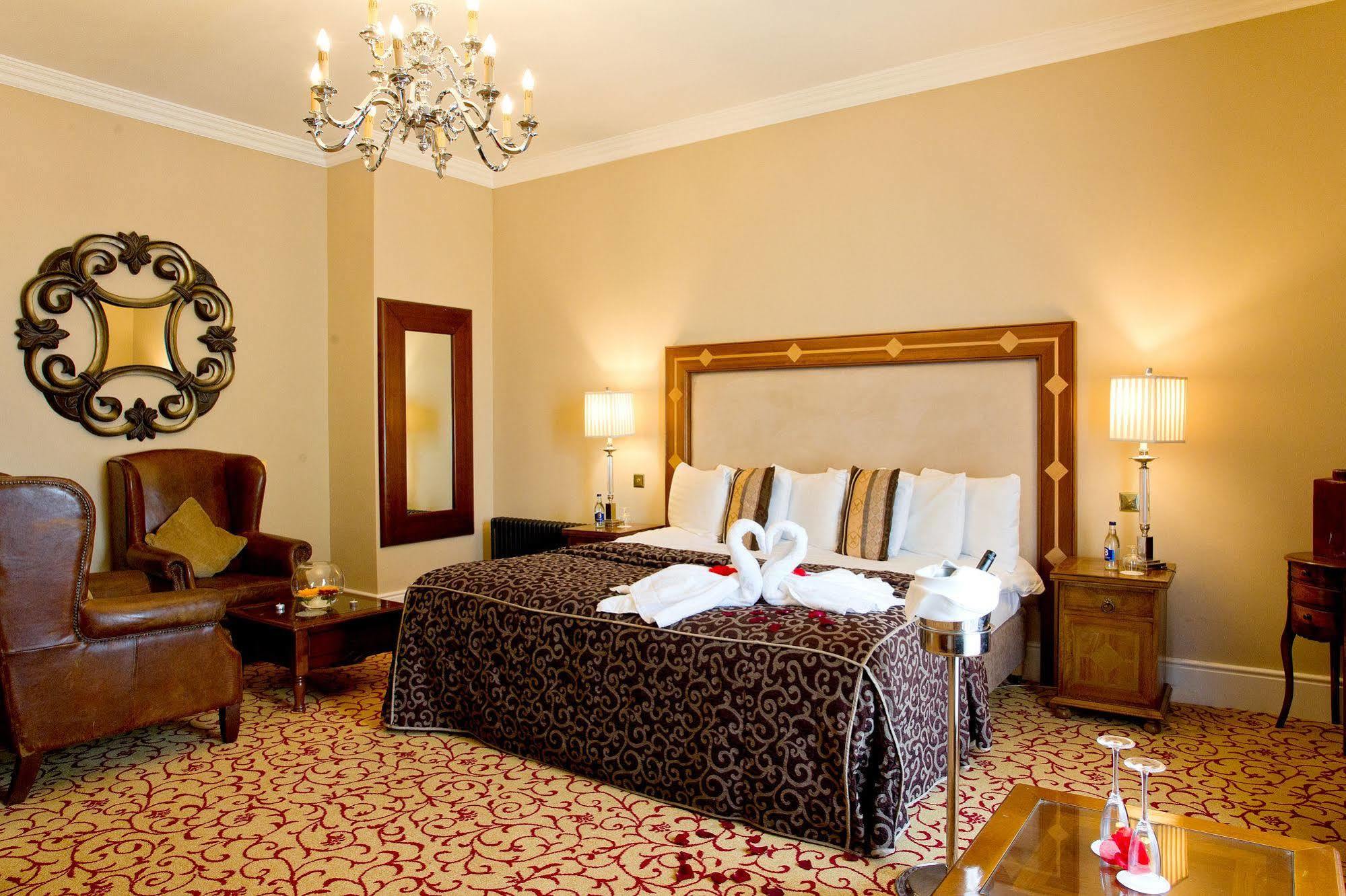 Annebrook House Hotel مولينجار المظهر الخارجي الصورة